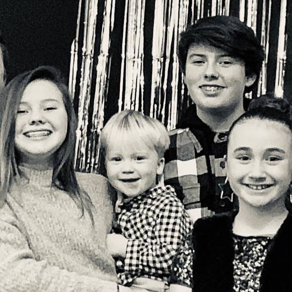 Meet your Posher, Jillian - Picture 1 of 1